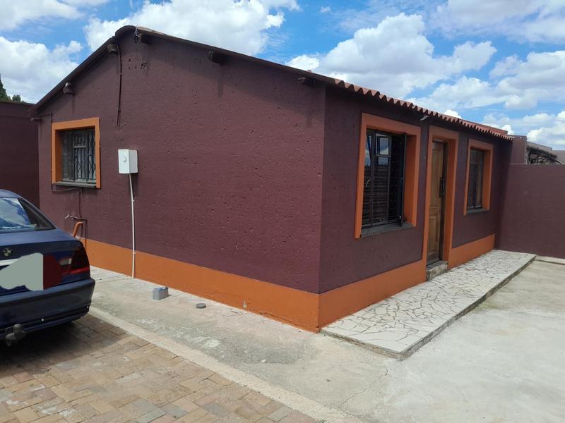 To Let 2 Bedroom Property for Rent in Naledi Gauteng