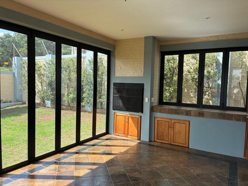 To Let 4 Bedroom Property for Rent in Waterkloof Ridge Gauteng