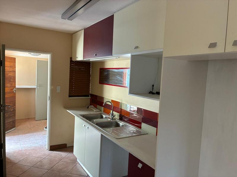 To Let 4 Bedroom Property for Rent in Waterkloof Ridge Gauteng
