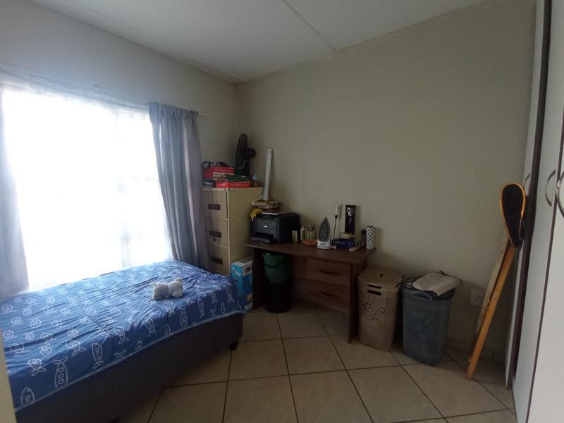 2 Bedroom Property for Sale in Witpoortjie Gauteng