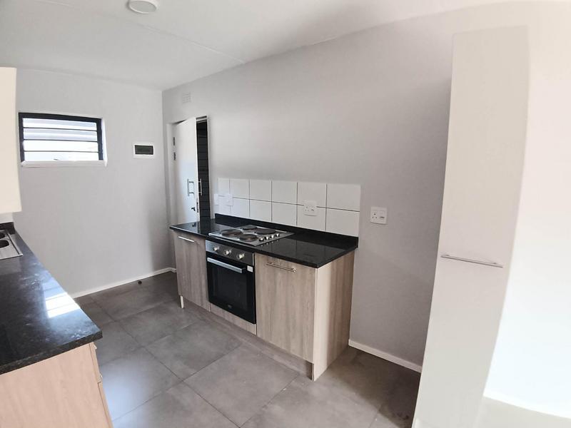 To Let 2 Bedroom Property for Rent in Noordwyk Gauteng