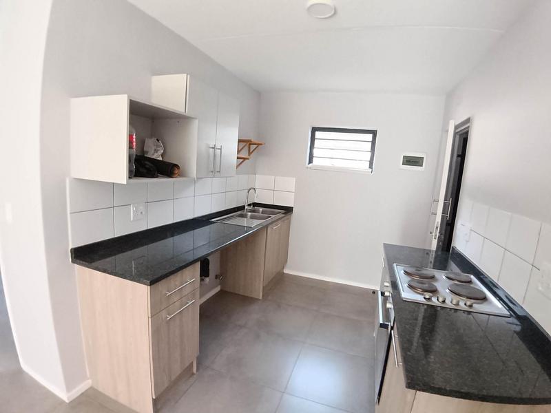 To Let 2 Bedroom Property for Rent in Noordwyk Gauteng