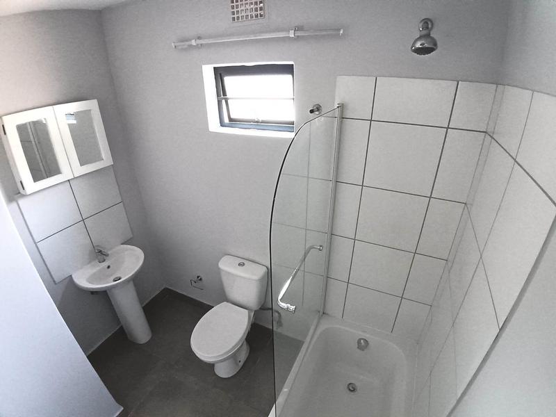 To Let 2 Bedroom Property for Rent in Noordwyk Gauteng