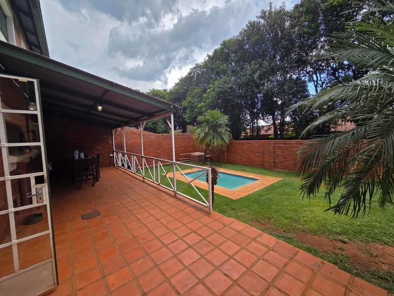 3 Bedroom Property for Sale in Garsfontein Gauteng