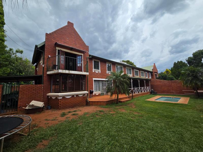 3 Bedroom Property for Sale in Garsfontein Gauteng