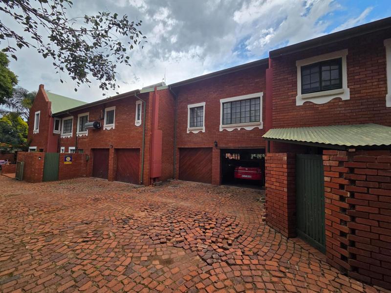 3 Bedroom Property for Sale in Garsfontein Gauteng