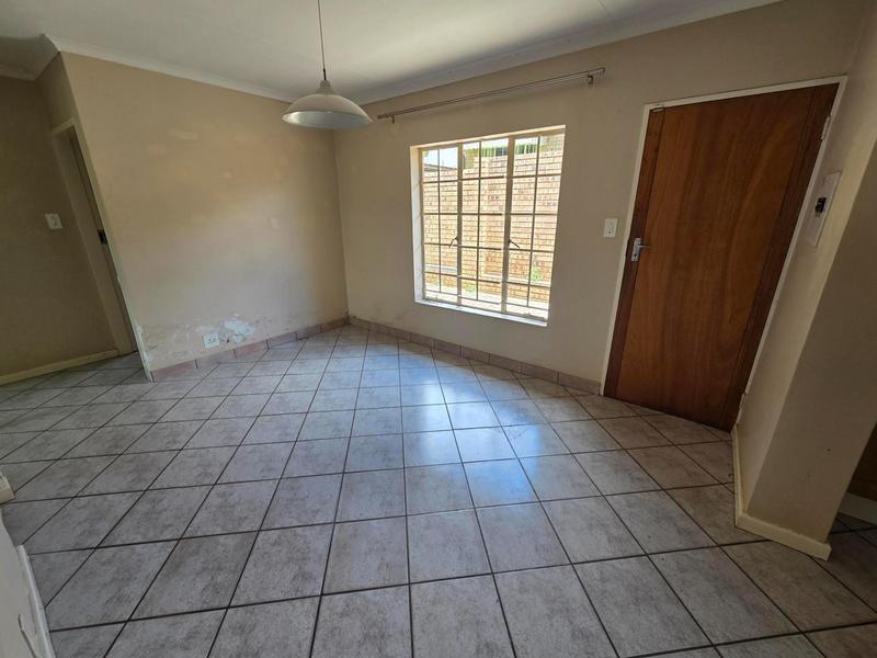 2 Bedroom Property for Sale in Wapadrand Gauteng