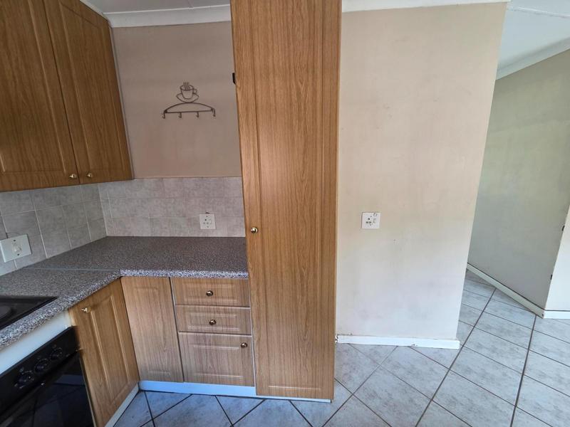 2 Bedroom Property for Sale in Wapadrand Gauteng