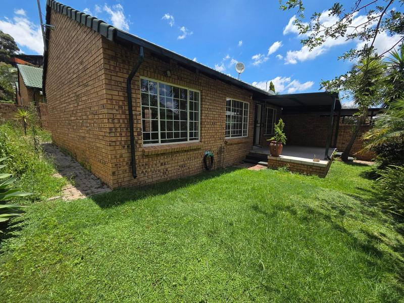 2 Bedroom Property for Sale in Wapadrand Gauteng
