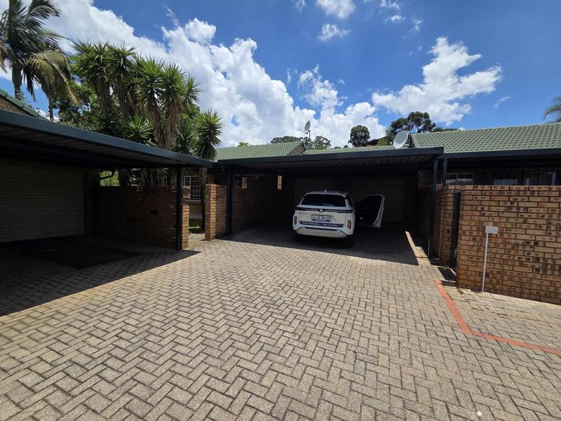 2 Bedroom Property for Sale in Wapadrand Gauteng