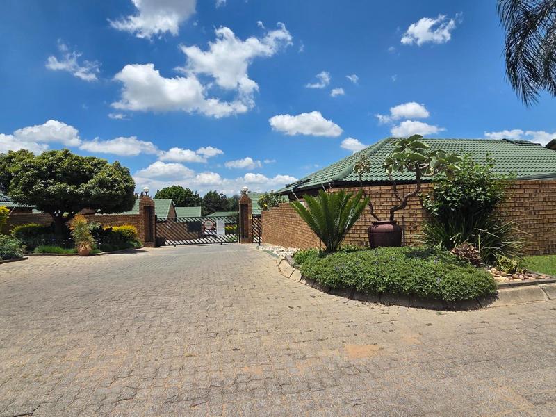 2 Bedroom Property for Sale in Wapadrand Gauteng