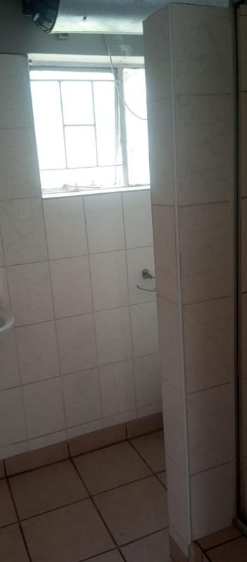 To Let 1 Bedroom Property for Rent in Gezina Gauteng