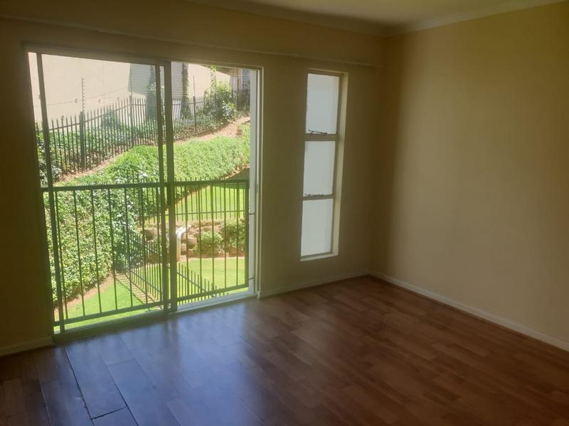 2 Bedroom Property for Sale in Northcliff Gauteng