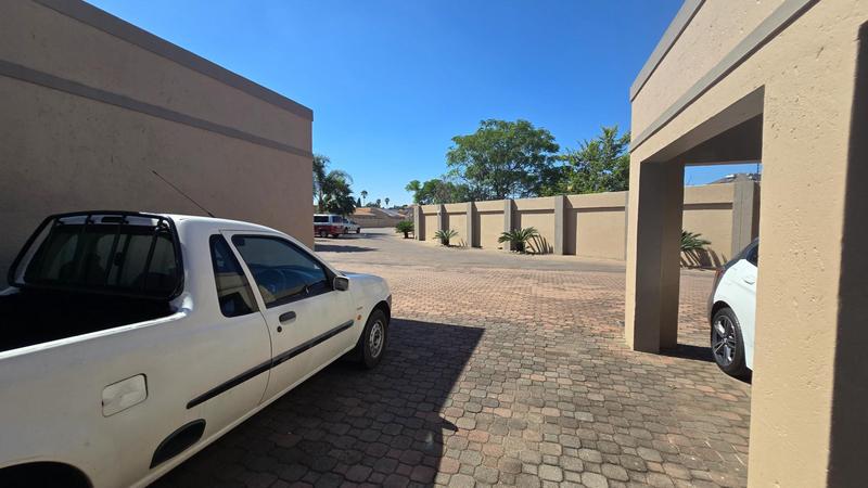 2 Bedroom Property for Sale in Bardene Gauteng