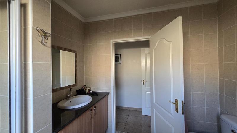 2 Bedroom Property for Sale in Bardene Gauteng