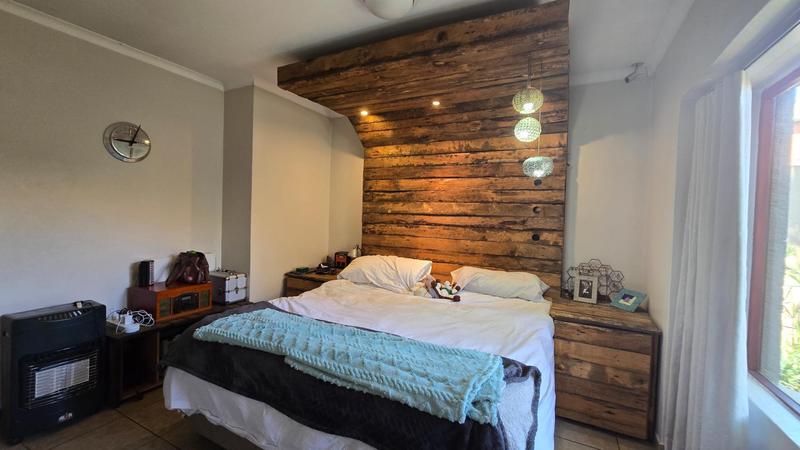 2 Bedroom Property for Sale in Bardene Gauteng