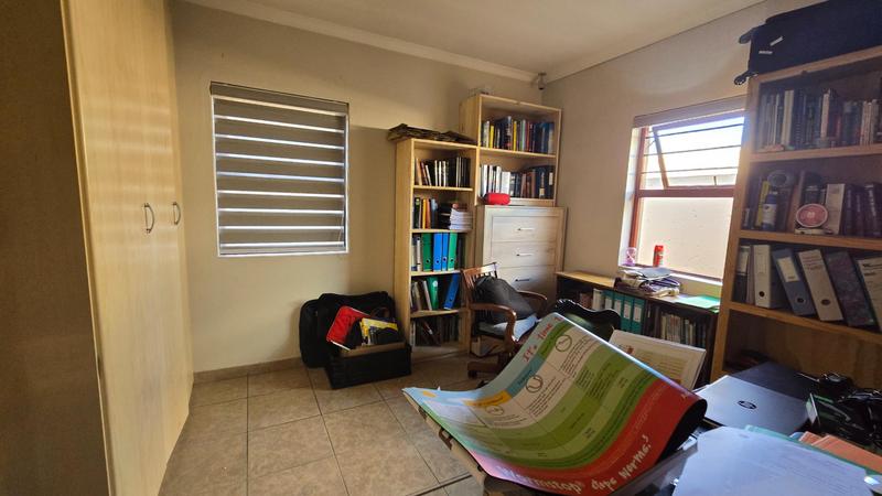 2 Bedroom Property for Sale in Bardene Gauteng