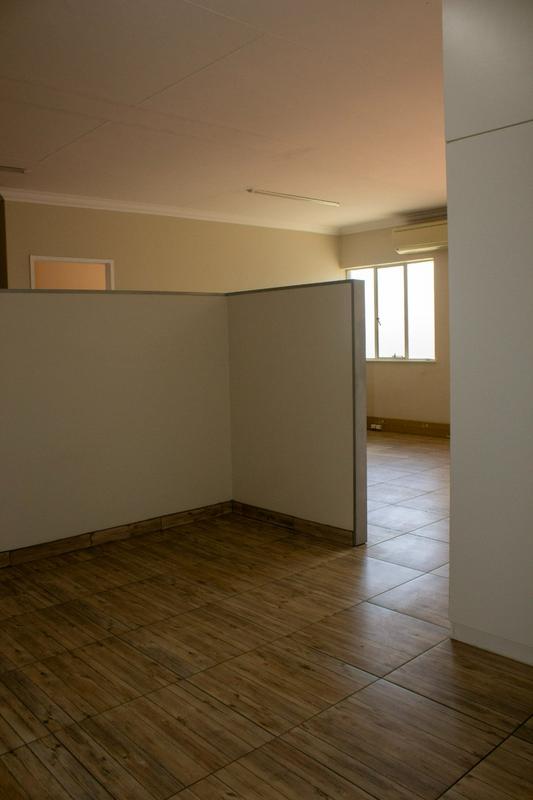 To Let commercial Property for Rent in Helderkruin Gauteng