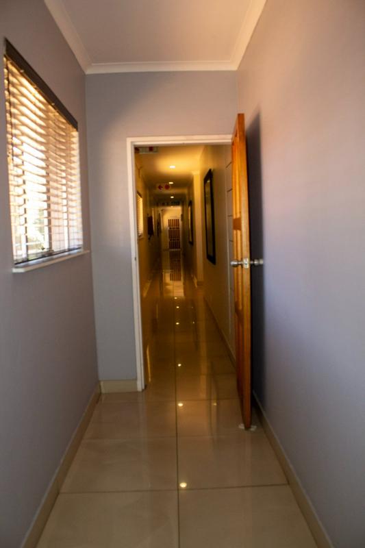 To Let commercial Property for Rent in Helderkruin Gauteng