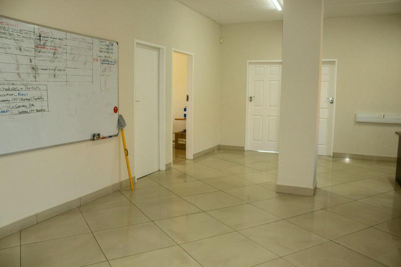 To Let commercial Property for Rent in Helderkruin Gauteng