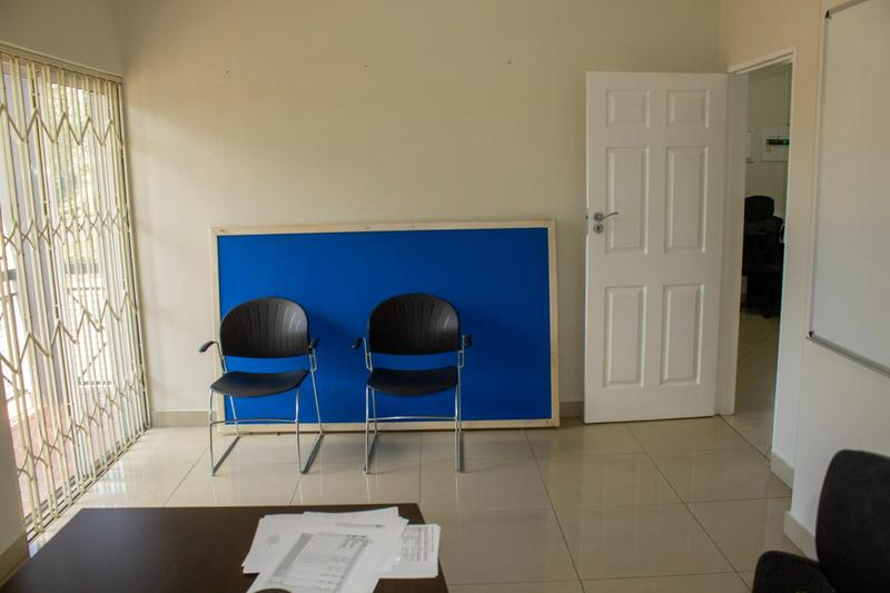 To Let commercial Property for Rent in Helderkruin Gauteng