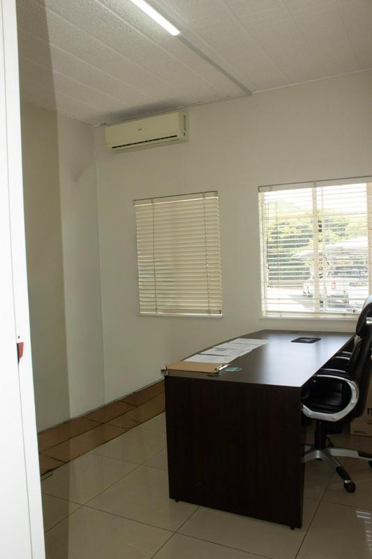 To Let commercial Property for Rent in Helderkruin Gauteng