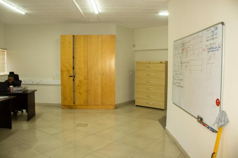 To Let commercial Property for Rent in Helderkruin Gauteng