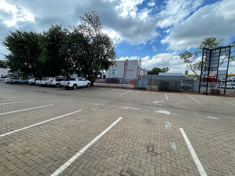 To Let commercial Property for Rent in Hennopspark Gauteng