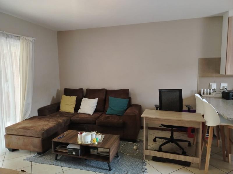 To Let 2 Bedroom Property for Rent in Monavoni Gauteng