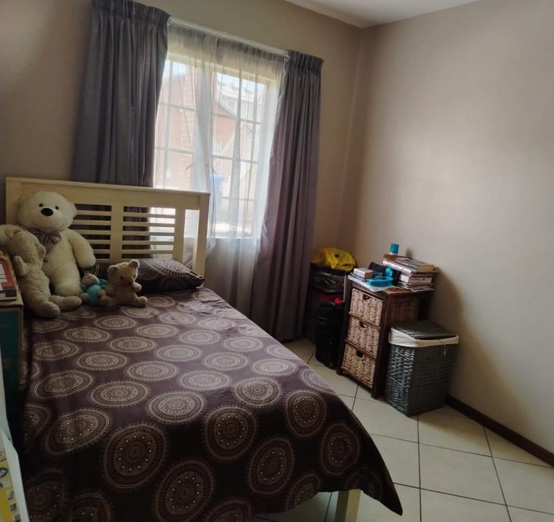 To Let 2 Bedroom Property for Rent in Monavoni Gauteng