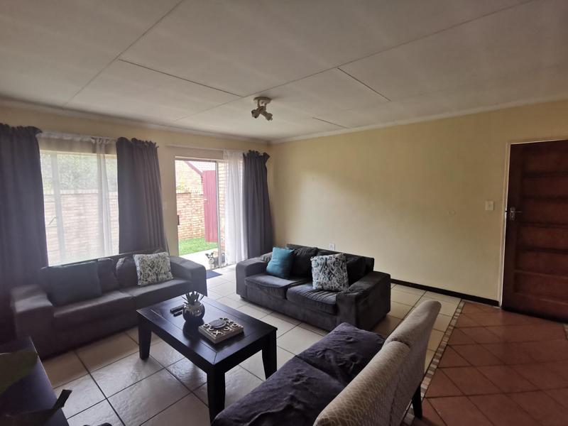To Let 2 Bedroom Property for Rent in Wierdaglen Estate Gauteng