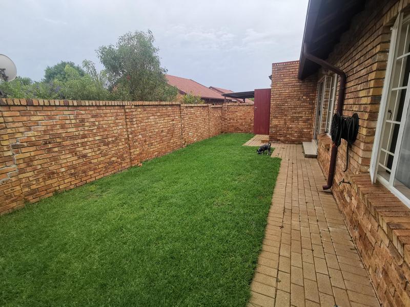 To Let 2 Bedroom Property for Rent in Wierdaglen Estate Gauteng