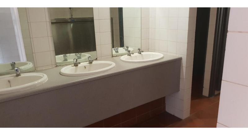 To Let commercial Property for Rent in Randjespark Gauteng