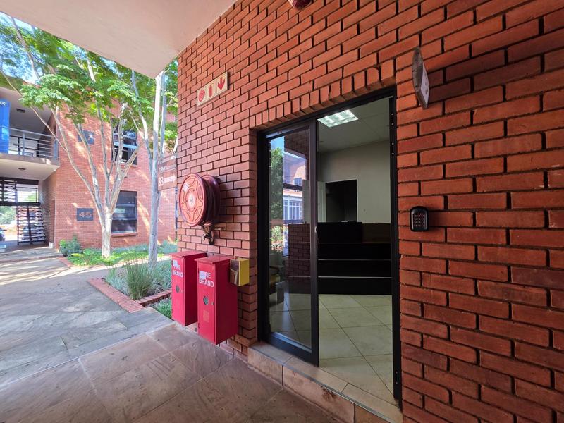 Commercial Property for Sale in Die Hoewes Gauteng