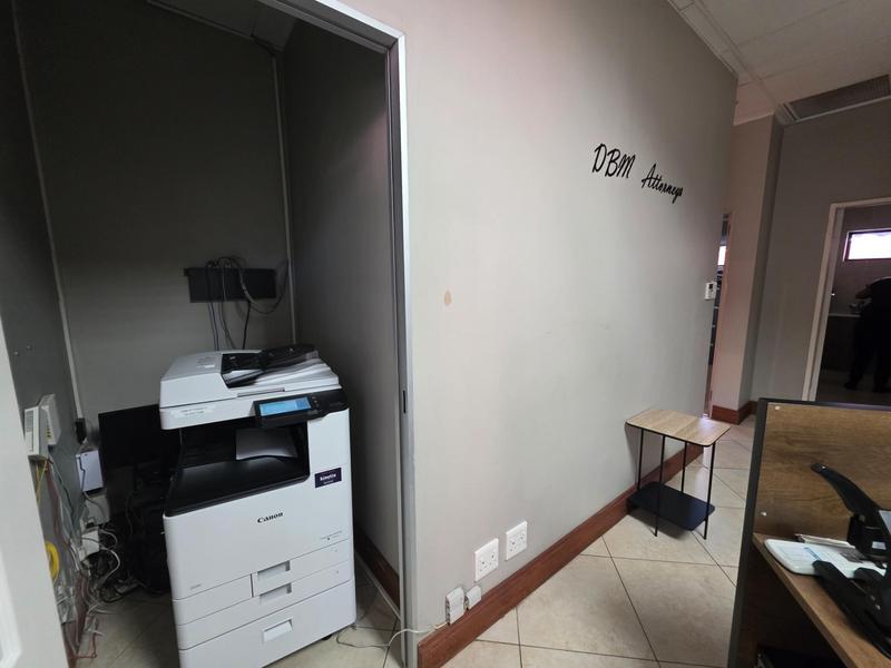 Commercial Property for Sale in Die Hoewes Gauteng