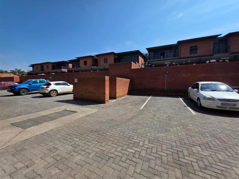 Commercial Property for Sale in Die Hoewes Gauteng