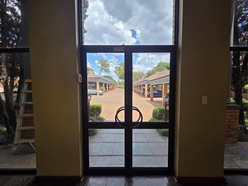 To Let commercial Property for Rent in Die Hoewes Gauteng
