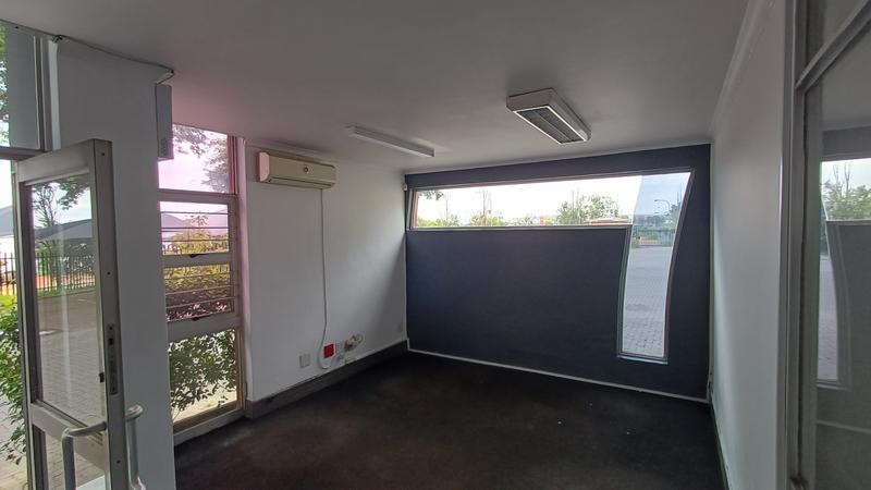 To Let commercial Property for Rent in Louwlardia Gauteng