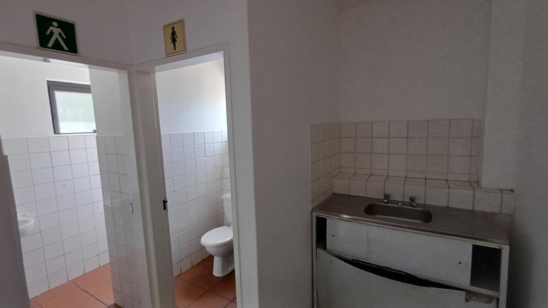 To Let commercial Property for Rent in Rooihuiskraal Gauteng