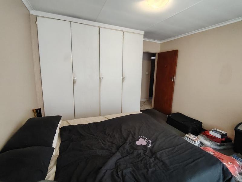 To Let 1 Bedroom Property for Rent in Wierda Park Gauteng