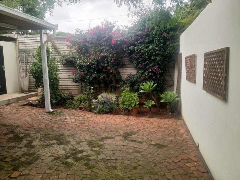 To Let 1 Bedroom Property for Rent in Valhalla Gauteng