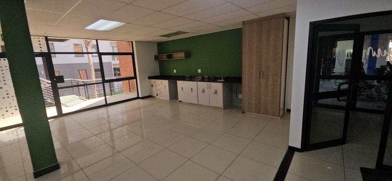 To Let commercial Property for Rent in Midridge Park Gauteng
