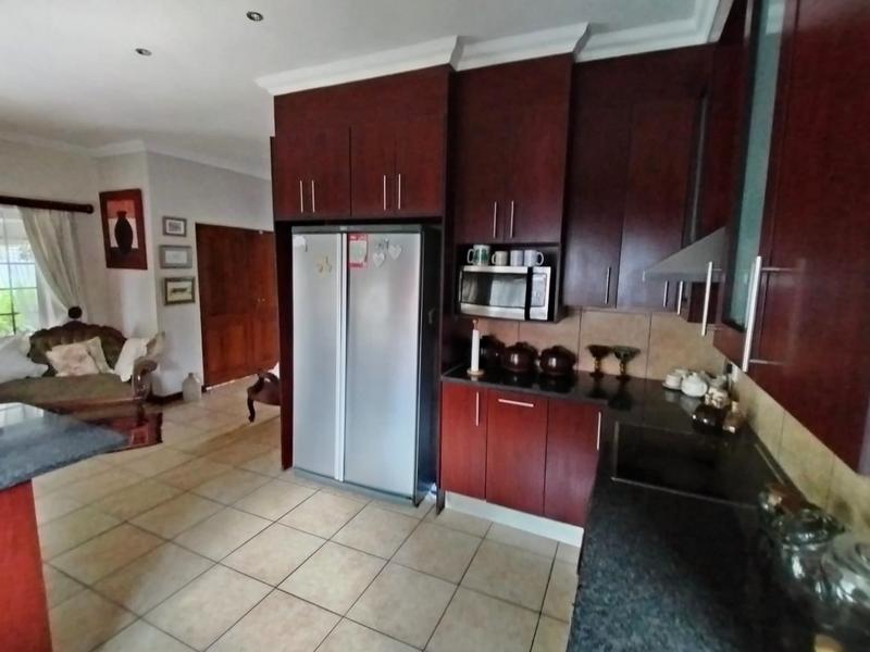 4 Bedroom Property for Sale in Amberfield Manor Gauteng