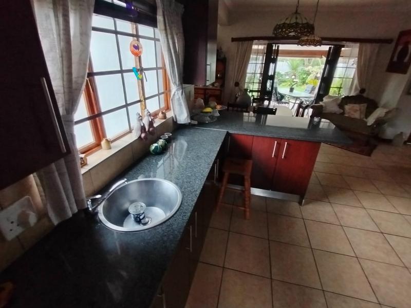 4 Bedroom Property for Sale in Amberfield Manor Gauteng
