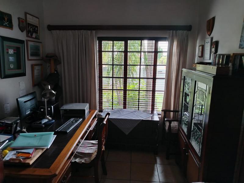 4 Bedroom Property for Sale in Amberfield Manor Gauteng