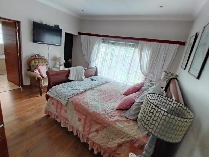 4 Bedroom Property for Sale in Amberfield Manor Gauteng