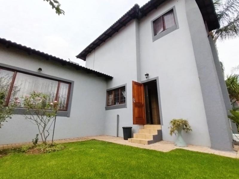 4 Bedroom Property for Sale in Amberfield Manor Gauteng