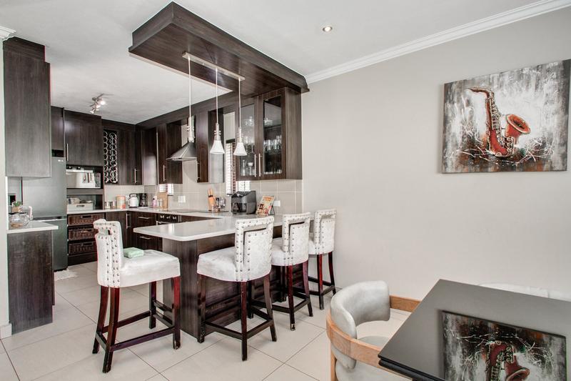 To Let 3 Bedroom Property for Rent in Broadacres Gauteng