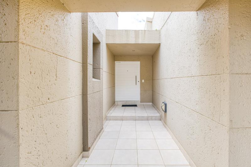 To Let 3 Bedroom Property for Rent in Dainfern Golf Estate Gauteng