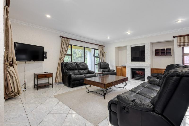 To Let 4 Bedroom Property for Rent in Dainfern Golf Estate Gauteng